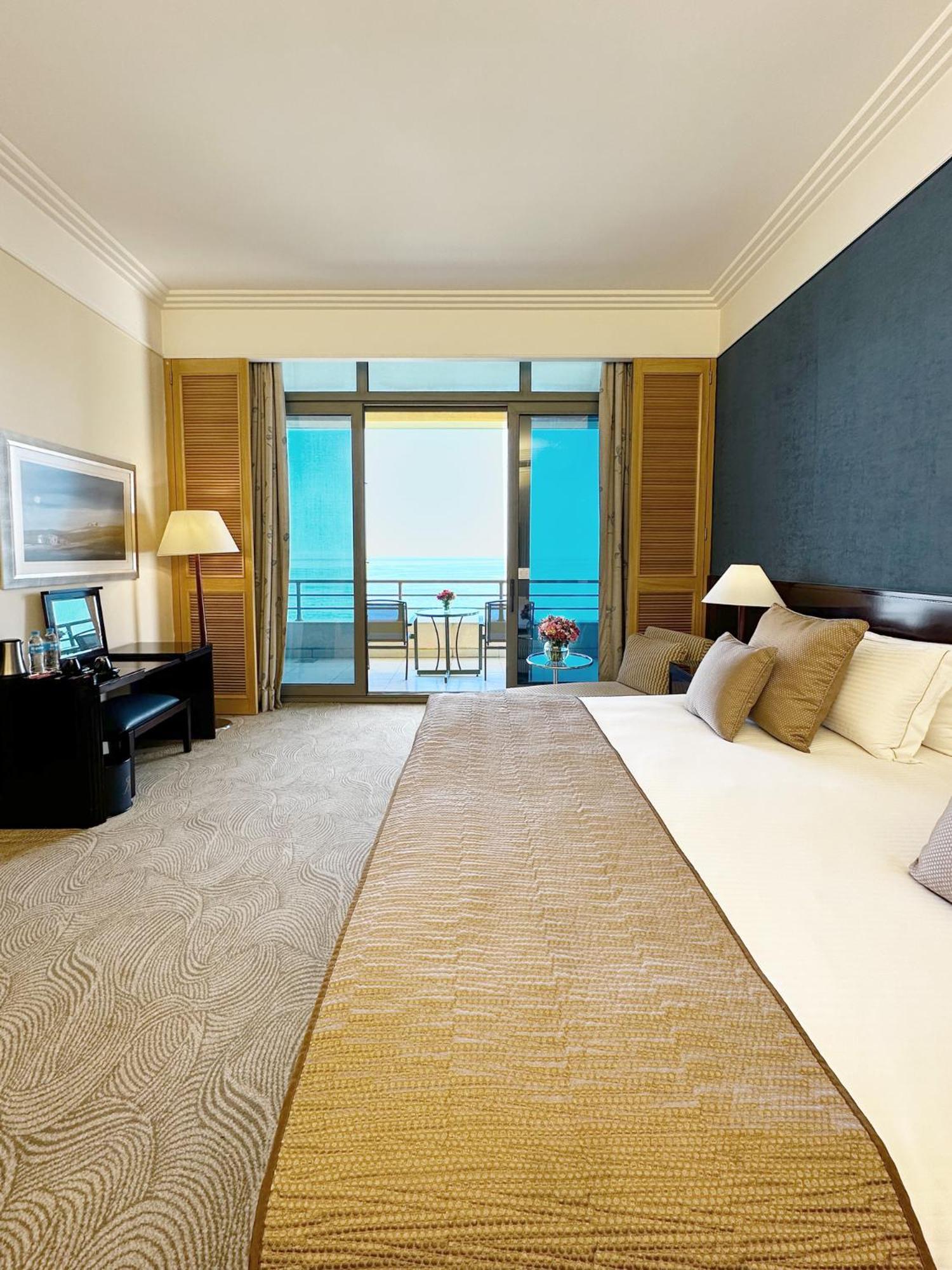 Le Royal Hotel - Beirut Exterior photo