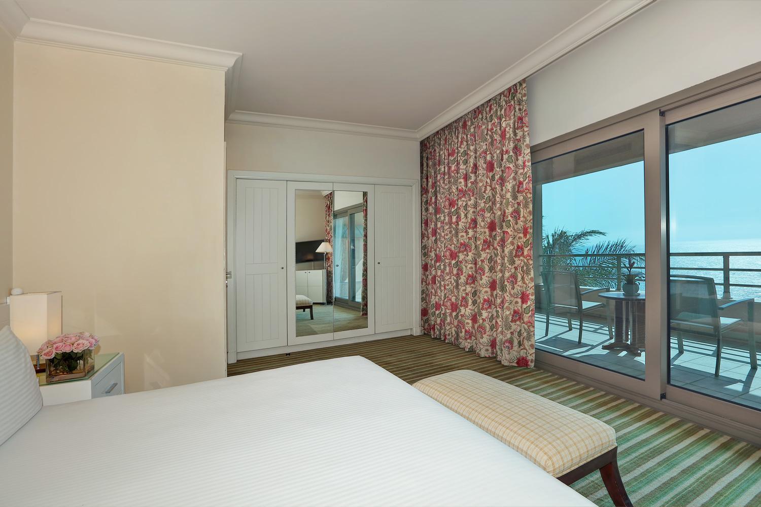 Le Royal Hotel - Beirut Exterior photo