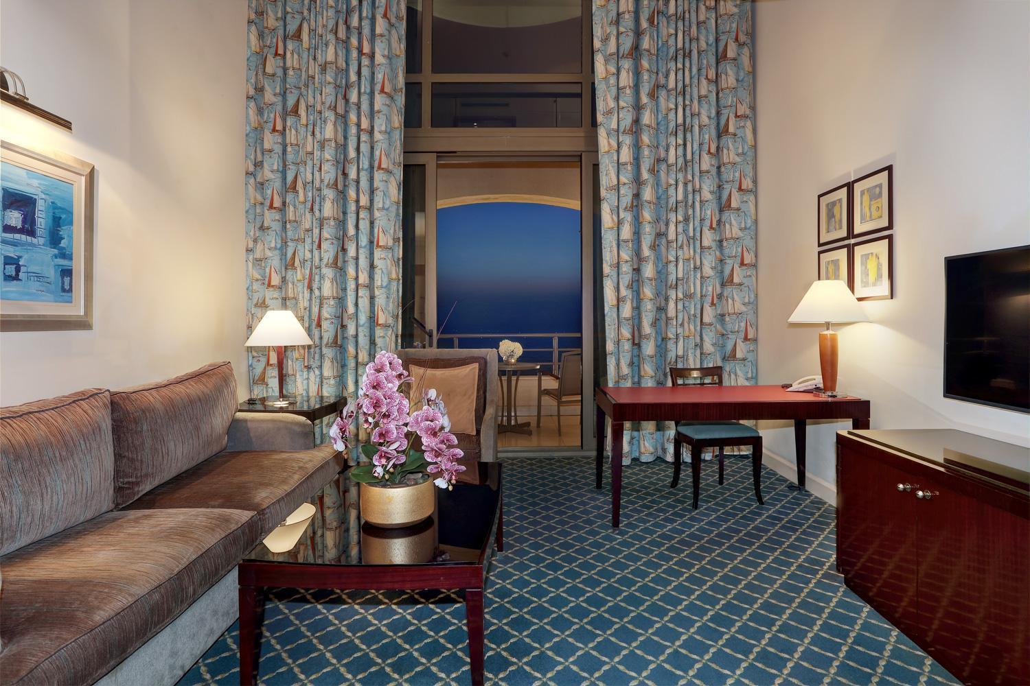 Le Royal Hotel - Beirut Exterior photo